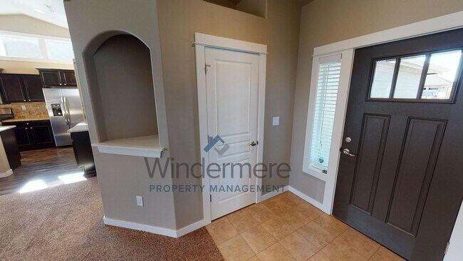 Building Photo - 1304 Caprio Loop *Located in the Blue Moun...