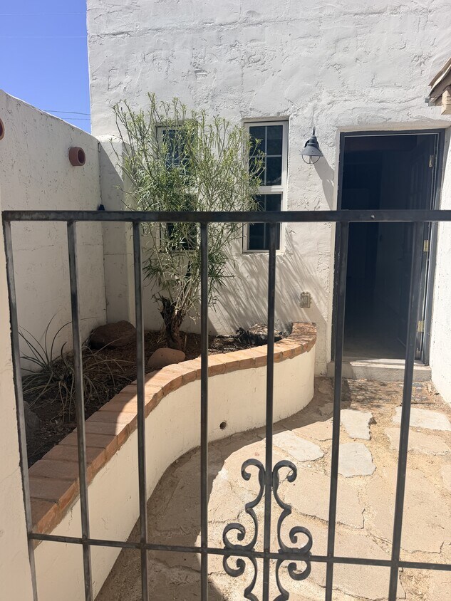 Photo - 1330 E Coronado Rd (Phoenix, AZ)