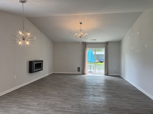 Foto del edificio - Charming Cul-de-Sac Home in Forest Oaks