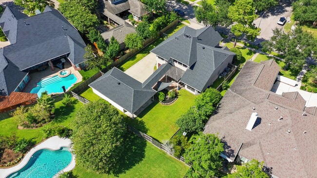 Foto del edificio - 5403 Indian Shores Ln