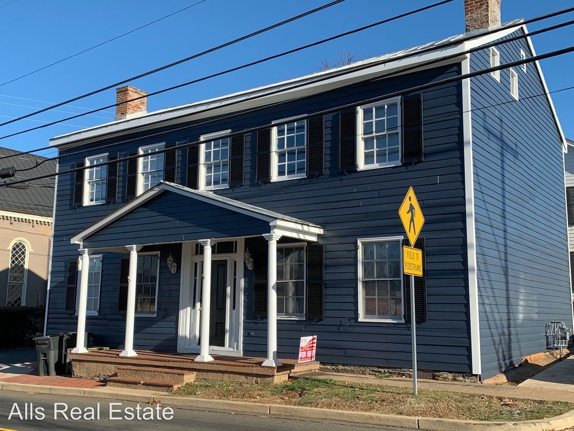 Primary Photo - 87 E Lee St