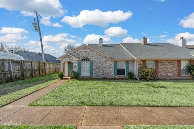 Building Photo - 5005 Longstreet Pl