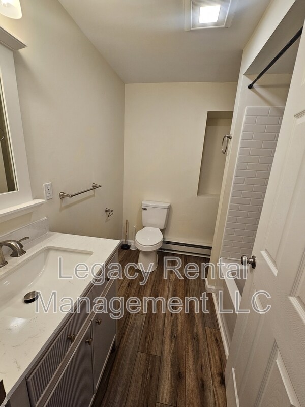 Foto del edificio - 626 N Church St