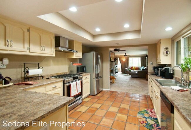 Foto del edificio - 3 br, 2 bath House - 270 View Drive