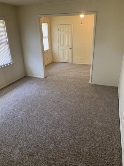 Foto del edificio - 29 E 49th Pl N