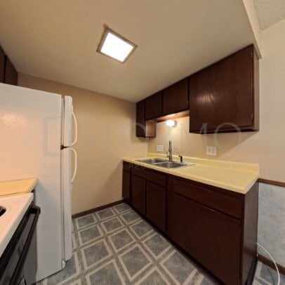 Foto del edificio - 336 2nd Ave NE