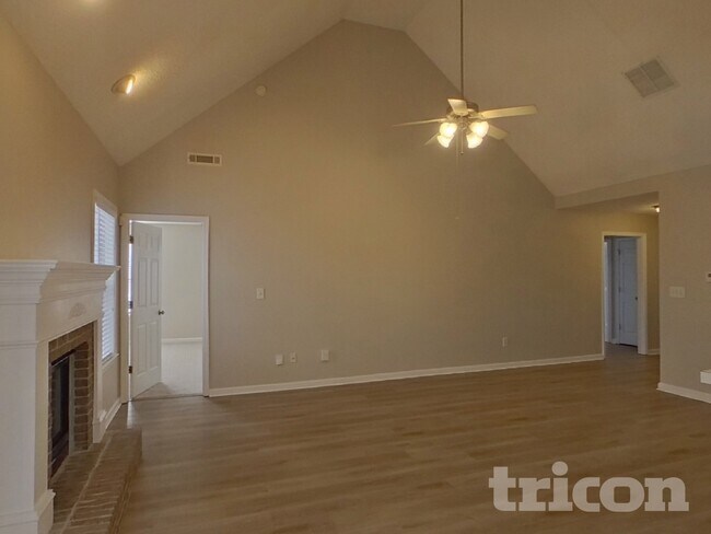 Foto del edificio - 21 Riva Ridge Ln