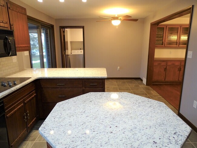 Foto del edificio - 2228 Junction Rd