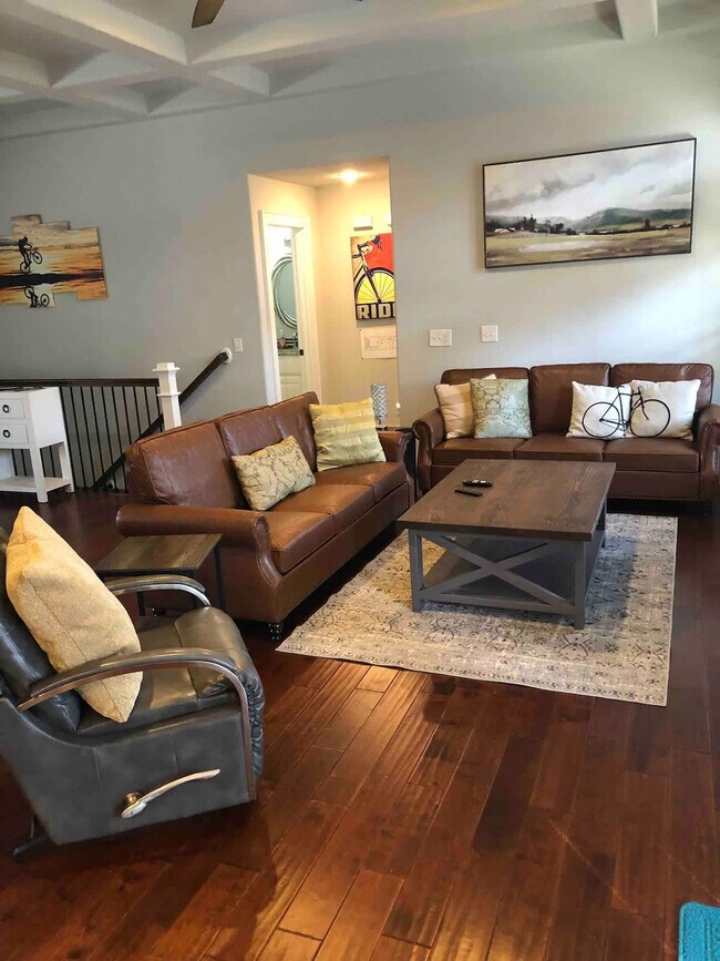 Foto del edificio - 1906 Almand Dr