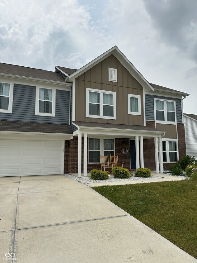 Foto principal - 5499 Wood Spg Ln