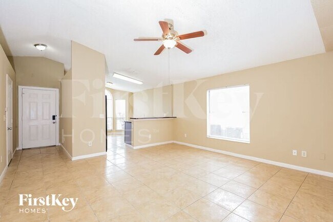 Foto del edificio - 7164 Edgewater Shores Ct