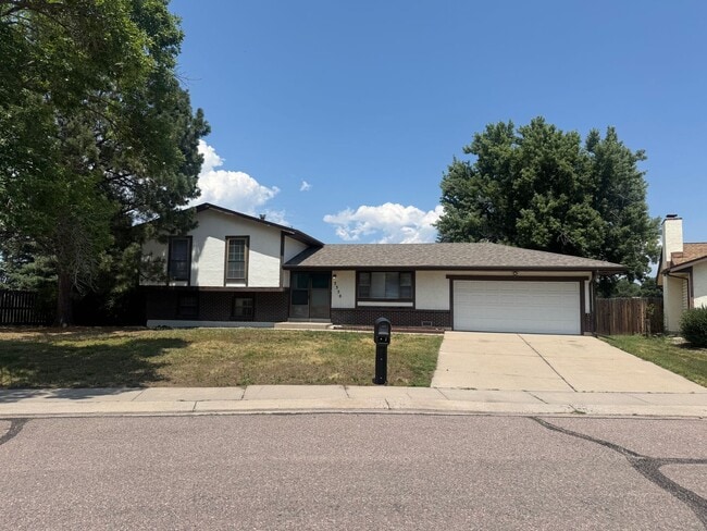 Building Photo - 4 Bedroom Home in Village 7, Centrally Loc...