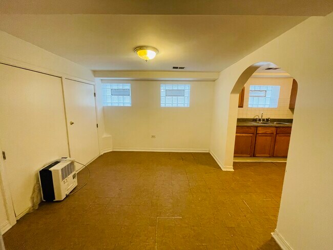 Foto del edificio - 5214 W Crystal St