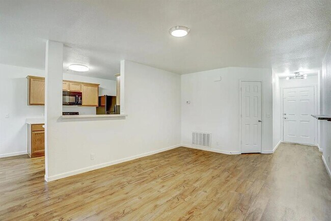 Foto del edificio - 207 Tolcarne Dr