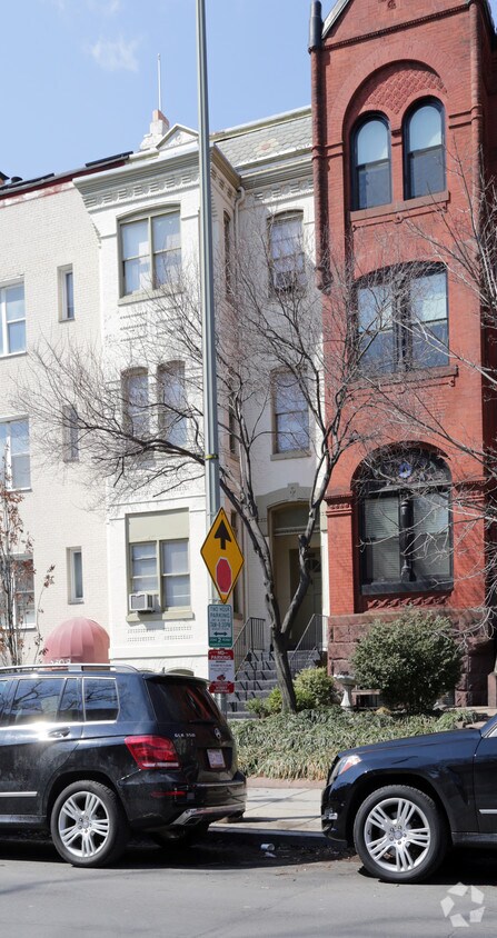 Building Photo - 1610 19th St NW