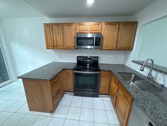 Foto del edificio - $500 Move-In Bonus – Apply & Move-In by February 1st