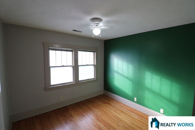 Foto del edificio - 2611 A St