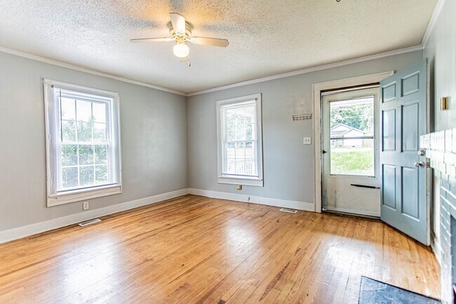 Foto del edificio - Price Improvement! 2 Bedroom 2 Bathroom Ho...