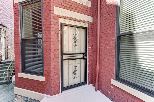 Foto del edificio - 850 Lincoln Ave