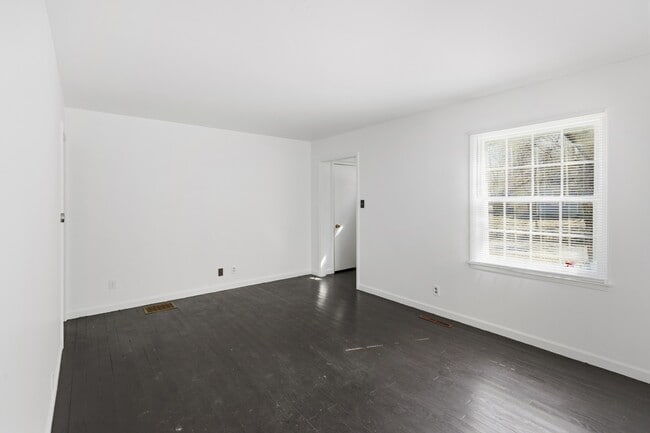 Building Photo - 208 Arcadia Dr