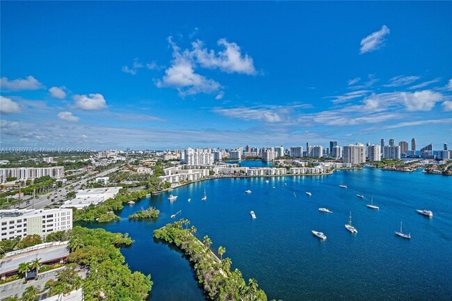 Foto del edificio - 17301 Biscayne Blvd