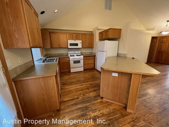 Building Photo - 3 br, 2 bath House - 19894 SW Porcupine Drive
