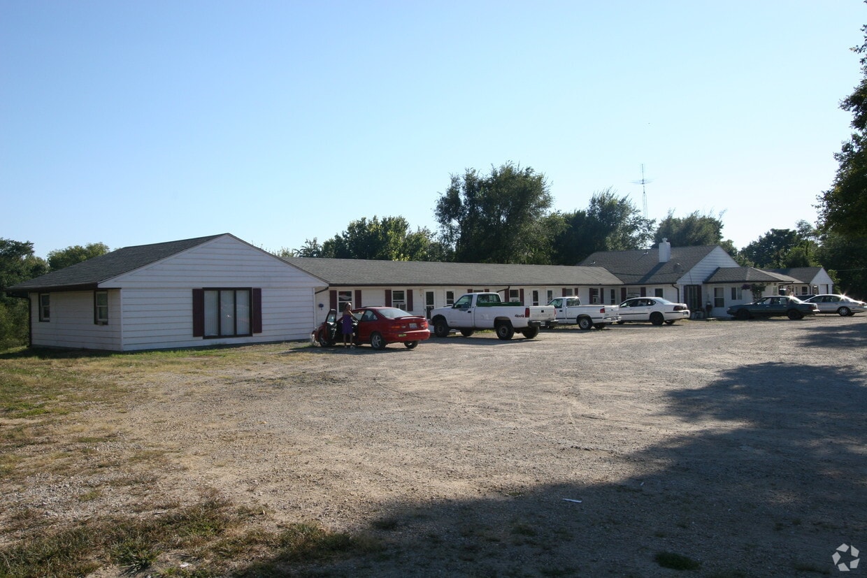 Primary Photo - 1322 E US 34