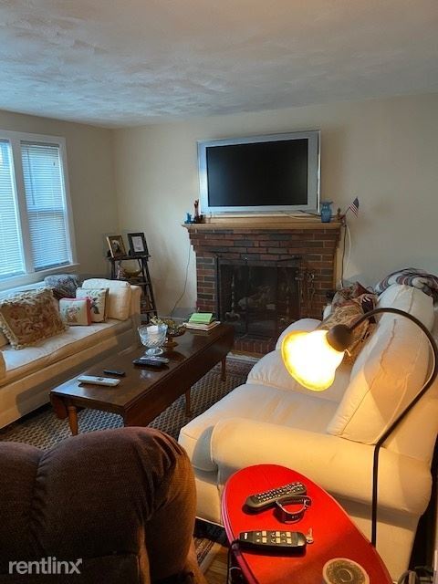 Foto del edificio - 3 br, 1 bath House - 39 Alpena Ave