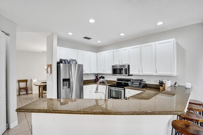 Building Photo - 8876 Sandy Crest Ln