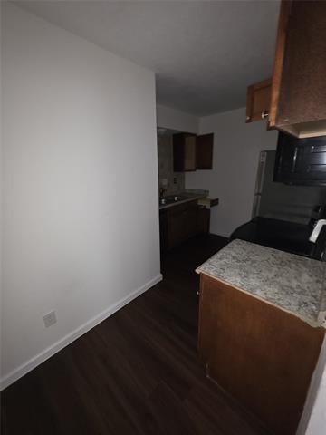 Building Photo - 6032 Westridge Ln