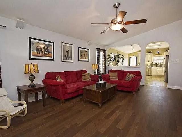 Foto del edificio - 16900 Brayton Park Dr