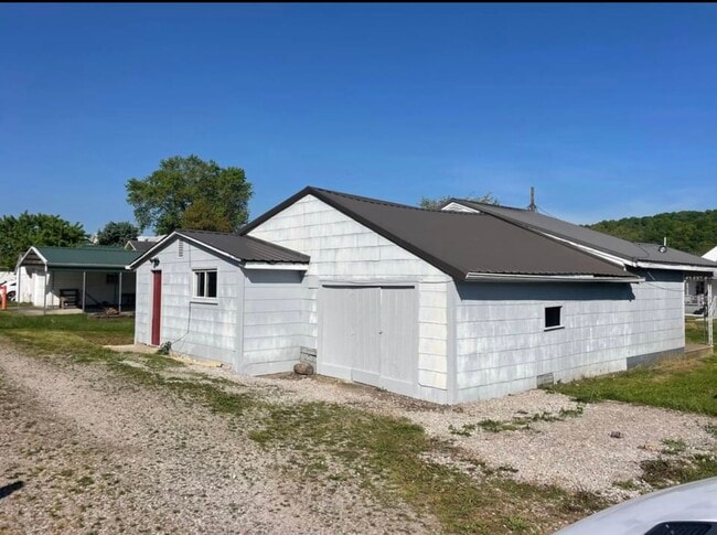 Building Photo - 108 S 2nd Ave