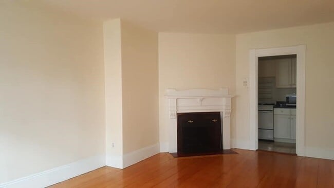 Building Photo - 137 Bay State Rd