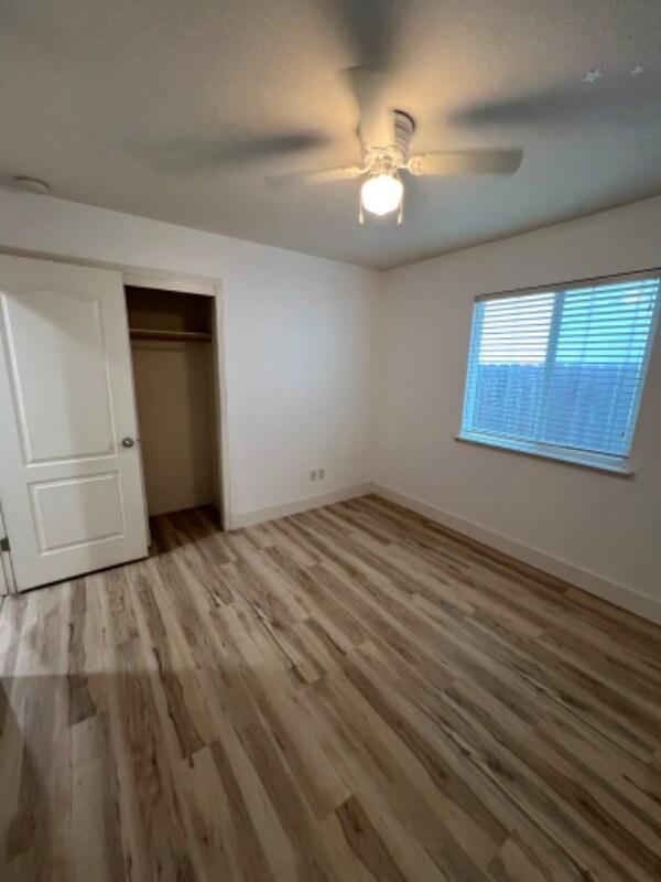 Foto principal - 5311 Hadley Ct