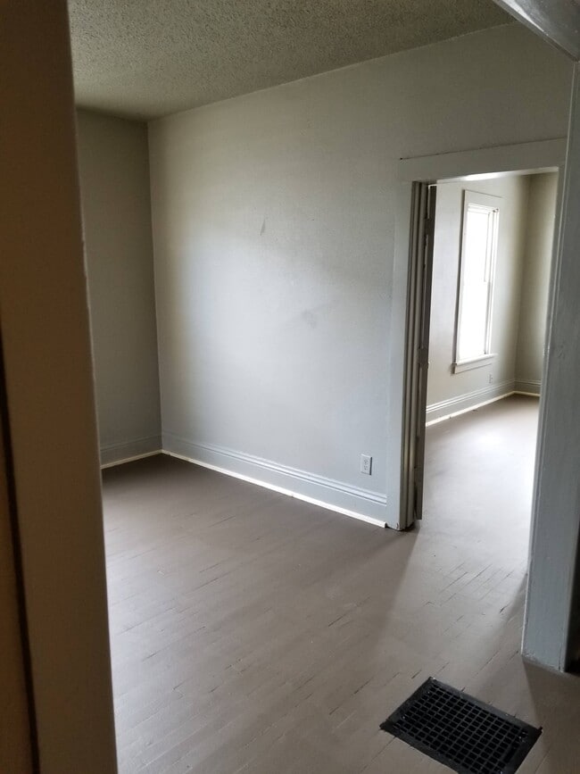 Foto del edificio - 609 W Cottonwood St