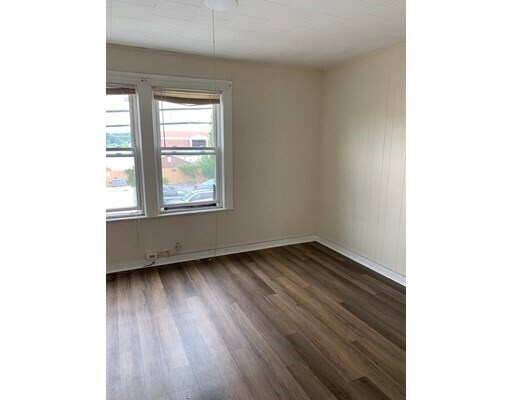 Building Photo - 139 Park St