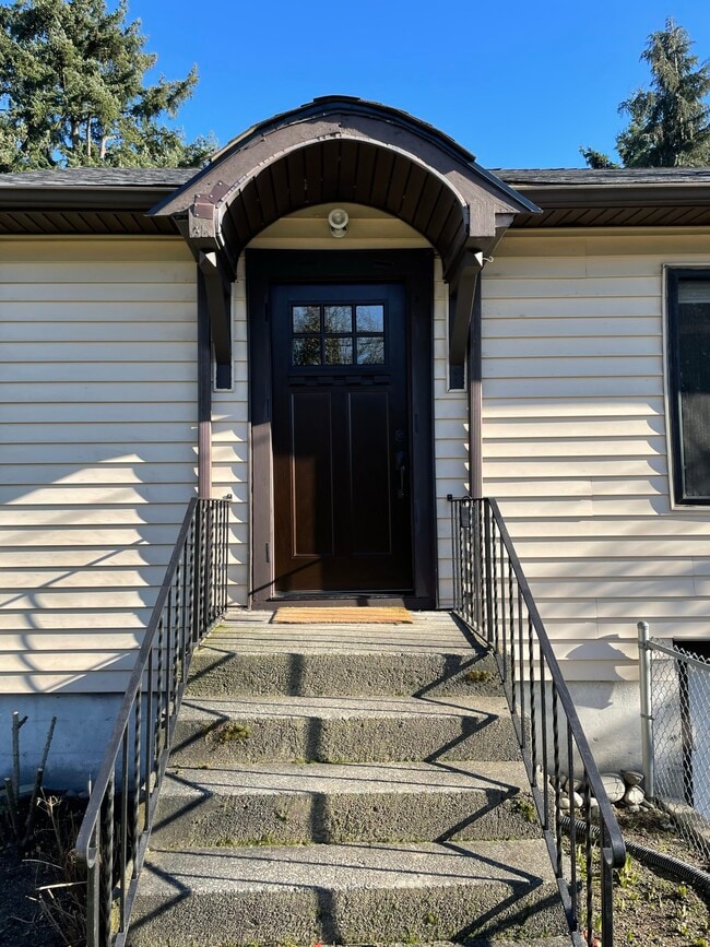Foto del edificio - 8538 Ashworth Ave N