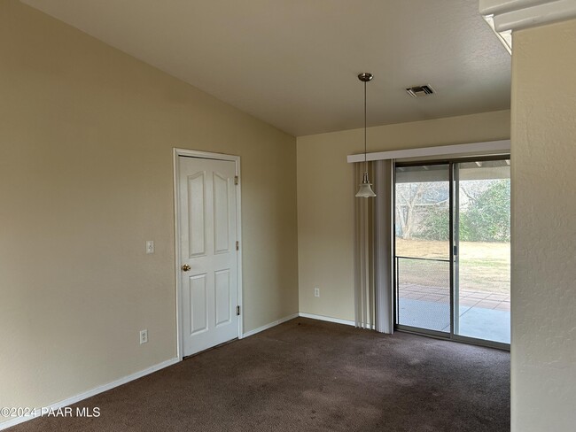 Building Photo - 2809 N Indian Wells Dr
