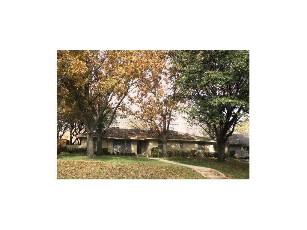 Primary Photo - 906 Sharpshire Dr