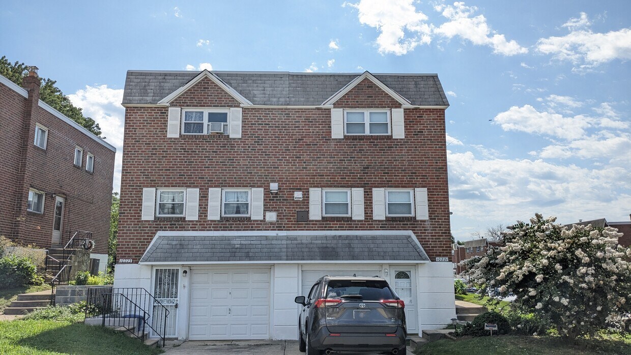 Foto principal - 10223 Selmer Plaza