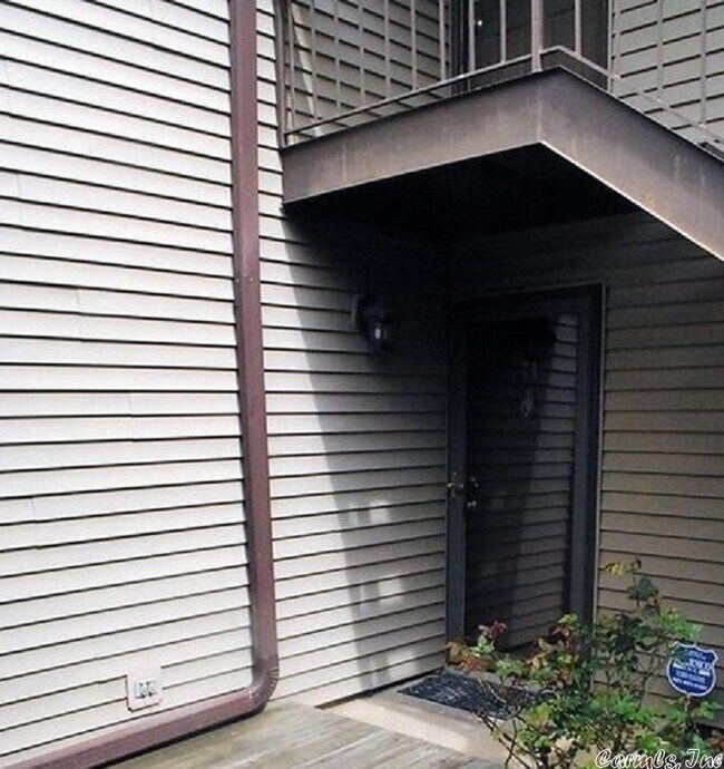 Building Photo - 12100 Rainwood Rd