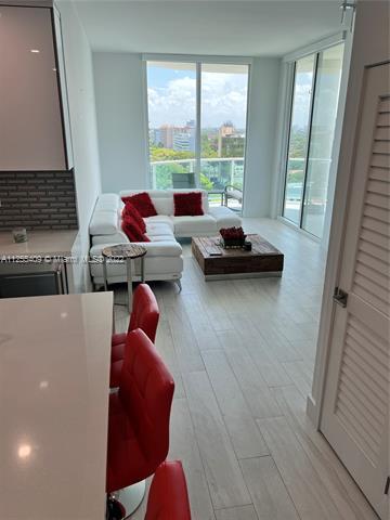 Foto del edificio - 2525 SW 3rd Ave