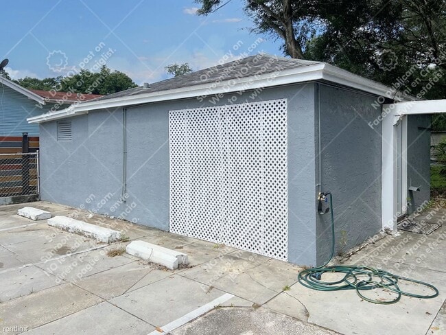 Building Photo - 1 br, 1 bath House - 3702 N 12th St 2 2
