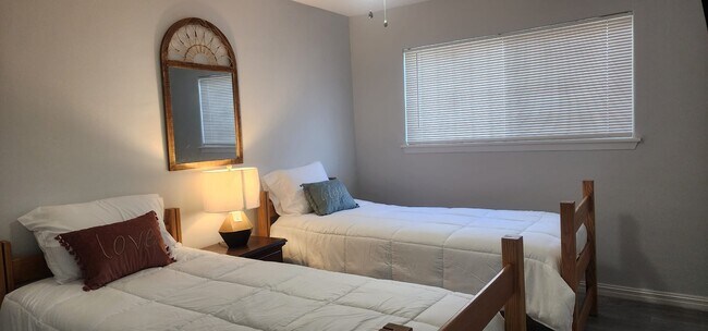 Foto del edificio - 401 Ringgold Rd