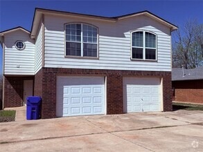 Building Photo - 3202 Ridgecrest Ct