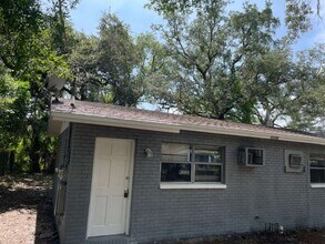 Building Photo - 10106 N Lantana Ave