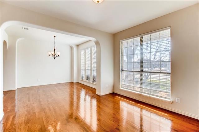 Building Photo - 13276 Weeping Willow Dr
