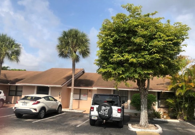 Building Photo - 7730 SW 156th Ct