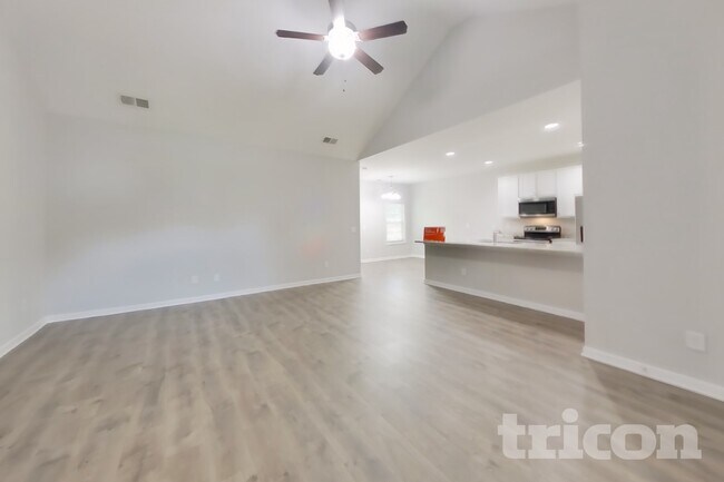 Foto del edificio - 713 W Coker Way