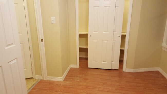 Bedroom - 49 Hill St